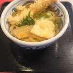 本格手打うどん おか泉 - 天婦羅うどん小＼(^-^)／