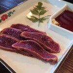 丹波篠山 猪料理専門店　奥栄 - 鹿肉のたたき
