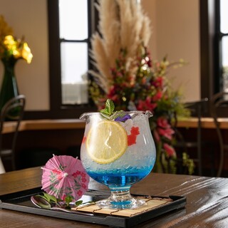 カフェ&ダイニングバー 金魚亭_0