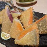 豚料理 酔狂割烹 伊達 - アジのレアカツとサーモンのレアカツ