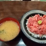 お食事処 魚一 - 中落ち丼 1320円