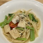 ジリーニ・リザイア - モンゴウイカと小松菜のオリーブオイルソース