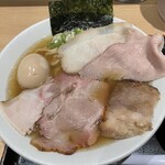 松戸富田麺業 - チャーシューを広げてみた