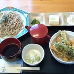 Soba Nomikui Dokoro Misato - 