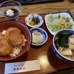 藤屋本店 - ミニソースカツ丼のセット(ひもかわ)