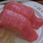 スシロー - 本鮪中トロ  1カン　100円　薄いけど中トロ