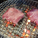 炭火焼肉ホルモンさわいし - 