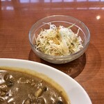 tri cafe - 野菜は鳥系