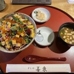 すしの善衆 - ばらちらし寿司(¥1000)
味噌汁、生姜付き