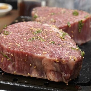 新鮮で上質なお肉を低価格でご提供！部位も日替わり