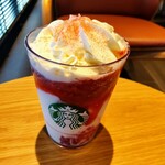 スターバックスコーヒー - ストロベリーメリークリームフラペチーノ