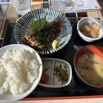 九州産直角打ち しらすくじら - ごまさば定食