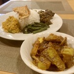 Chef Mama - マンゴーカレーとライス＆カレー