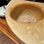 俺のフレンチ・イタリアン - 濃厚です！お店の方がいい塩梅で混ぜてくれます