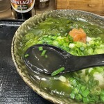 本格派博多うどん はし田たい吉 - あご出汁の旨みたっぷりながらすっきり美味