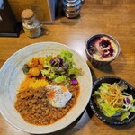 SPICY CURRY 魯珈 - 