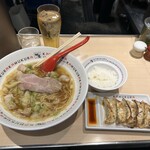 どうとんぼり神座 - 餃子セット1040円＆ハイボール350円