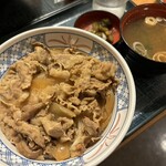 和風レストラン まるまつ - 牛丼