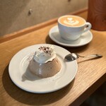 KISO - 紅茶のパンナコッタ、カフェラテ