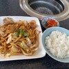 焼肉レストラン大苑 - 濃厚ダレ仕上げの焼きうどん(ホルモン)ライスセット