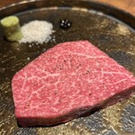 和牛とタン 焼肉 とみ - 