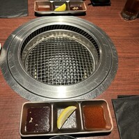 肉匠 牛虎 西中島店 - 