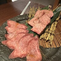 肉匠 牛虎 西中島店 - 