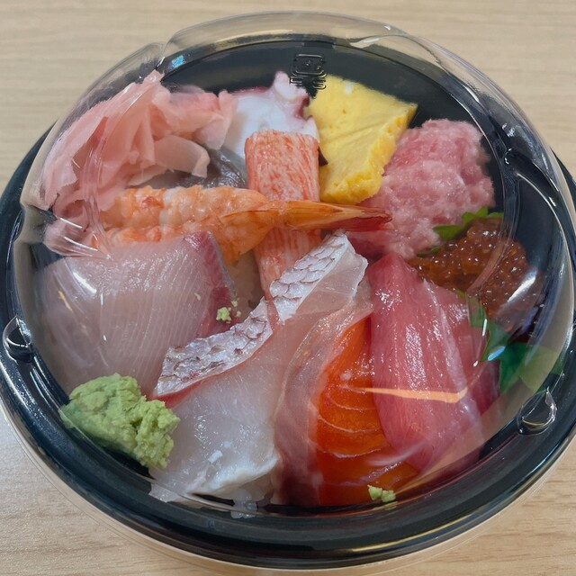 佐藤魚店 - 赤湯（海鮮丼）の写真