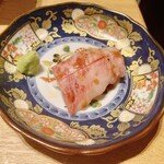 Sumibi Yakiniku Fushimiya Hidagyuu Bettei - 飛騨牛炙り寿司（一貫）（¥439/貫）（税込）
