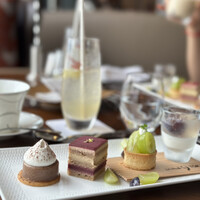 DINING & BAR TABLE 9 TOKYO - 