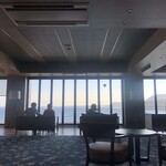 稲取銀水荘 - ラウンジ全面オーシャンビュー