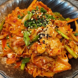 A selection of classic Korean menus prepared by authentic chefs♪