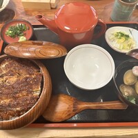 炭焼 うな富士 有楽町店 - 全体像