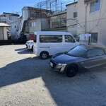 幸園 - お店の裏手の駐車場。