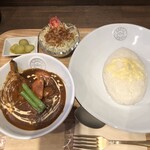 BOMBAY DUCK CURRY - チキンカレー