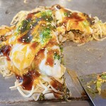 Hiroshima Okonomiyaki Kurumi - 半熟スペシャル(そば)_¥950