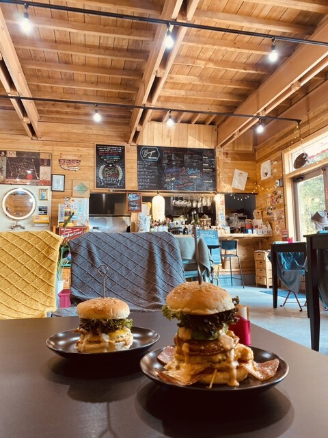Tumbleweed burgers cafe 本店（タンブルヴィード バーガーズ カフェ） - 川渡温泉（ハンバーガー）の写真