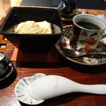Gyarari Arita - 有田名物「ごどうふ」とコーヒーのセット