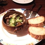 Dining Riz Ohno - サザエのエシャロットバターココット焼き（＠１０００）