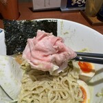 酒肴場 屯 - 極薄スライスのレアチャーシュー