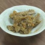 中華料理 萬来軒 - ビールについてきたごぼうの和もの