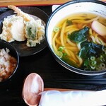 Kirari - A定食 天ぷらうどん
