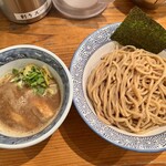 道玄坂 マンモス - 濃厚つけ麺