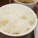 キッチン ブルー グローブ - ご飯大盛りのアップ