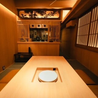 An exotic and modern Japanese hideaway with the scent of spices. Open until 6am