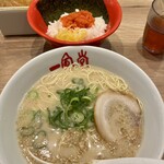 Ippuudou - B定食（豚骨ラーメン、明太子ごはん）