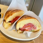 ZEBRA Coffee&Croissant - トマトサンドイッチ