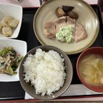 辛酉会食堂 - 豚ロース わさびソースがけ