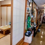 江戸長 - 左のような座敷席の部屋が三つ