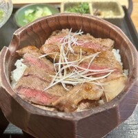 北新地 肉料理 名門 - 